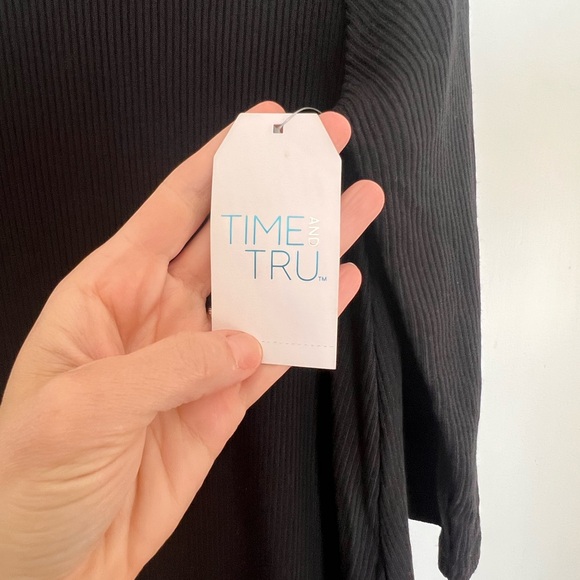 Time and Tru Black Dress - Picture 2 of 2